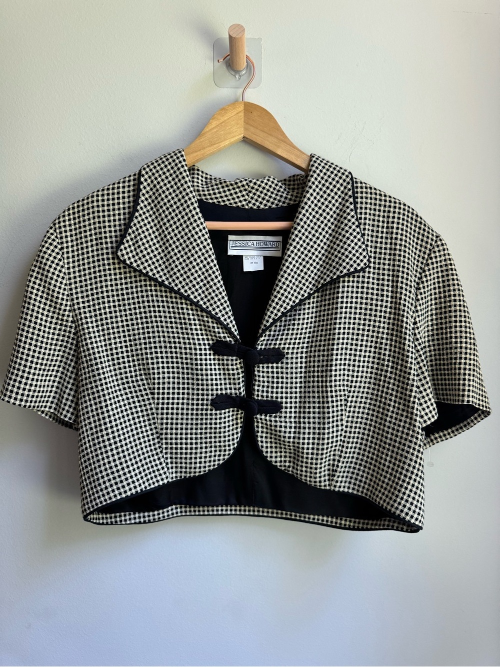 Jessica Howard Cropped Checkered Two Button Front Blazer Vintage Boho